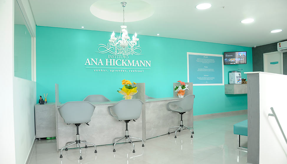 Instituto Ana Hickmann, que oferece curso de cabeleireiro